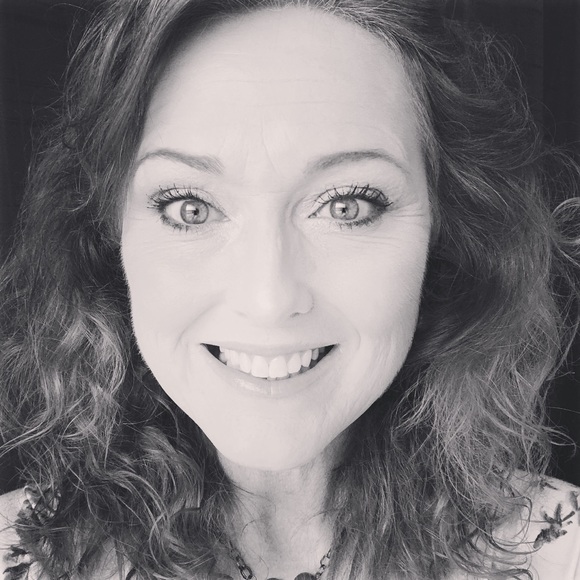 Meet your Posher, Rachael - Picture 2 of 2